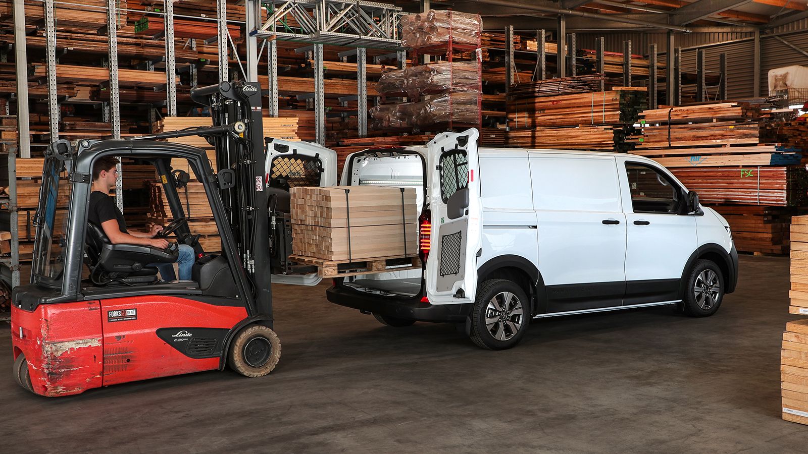 Πόσο φορτίο (σε όγκο ή βάρος) είναι σε θέση να υποστηρίξουν τα Μεσαία e-Vans;