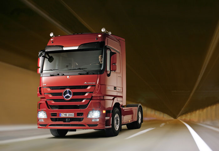Στο Ανόβερο η πρώτη του νέου Actros