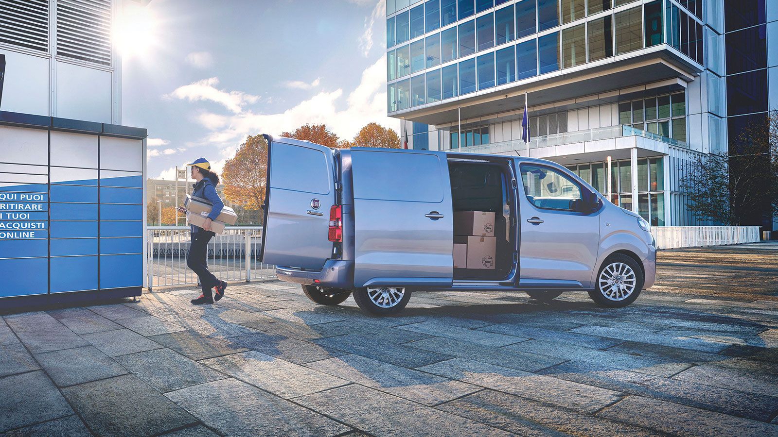 Με συμπαγείς εξωτερικές διαστάσεις και υψηλές μεταφορικές δυνατότητες, τα Μεσαία Vans είναι ιδανικά για τα αστικά περιβάλλοντα.