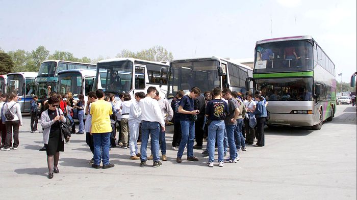 Ο Σύνδεσμος Πρακτόρων Τουρισμού Μακεδονίας-Θράκης δεν προτίθεται να μεταφέρει μαθητές έως ότου αρθούν οι μειώσεις στις αμοιβές των μελών του. 