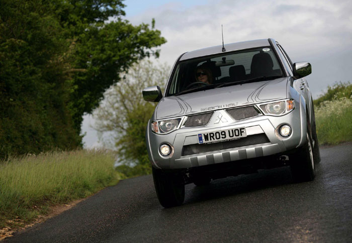 Πιο μακρύ και με 176 ίππους το L200