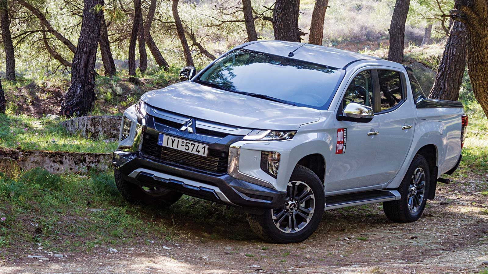 Από τα 29.700 ευρώ εκκινούν οι τιμές των διπλοκάμπινων εκδόσεων του Mitsubishi L200, με αυτές που φέρουν αυτόματο κιβώτιο να ξεκινούν από τα 35.000 ευ