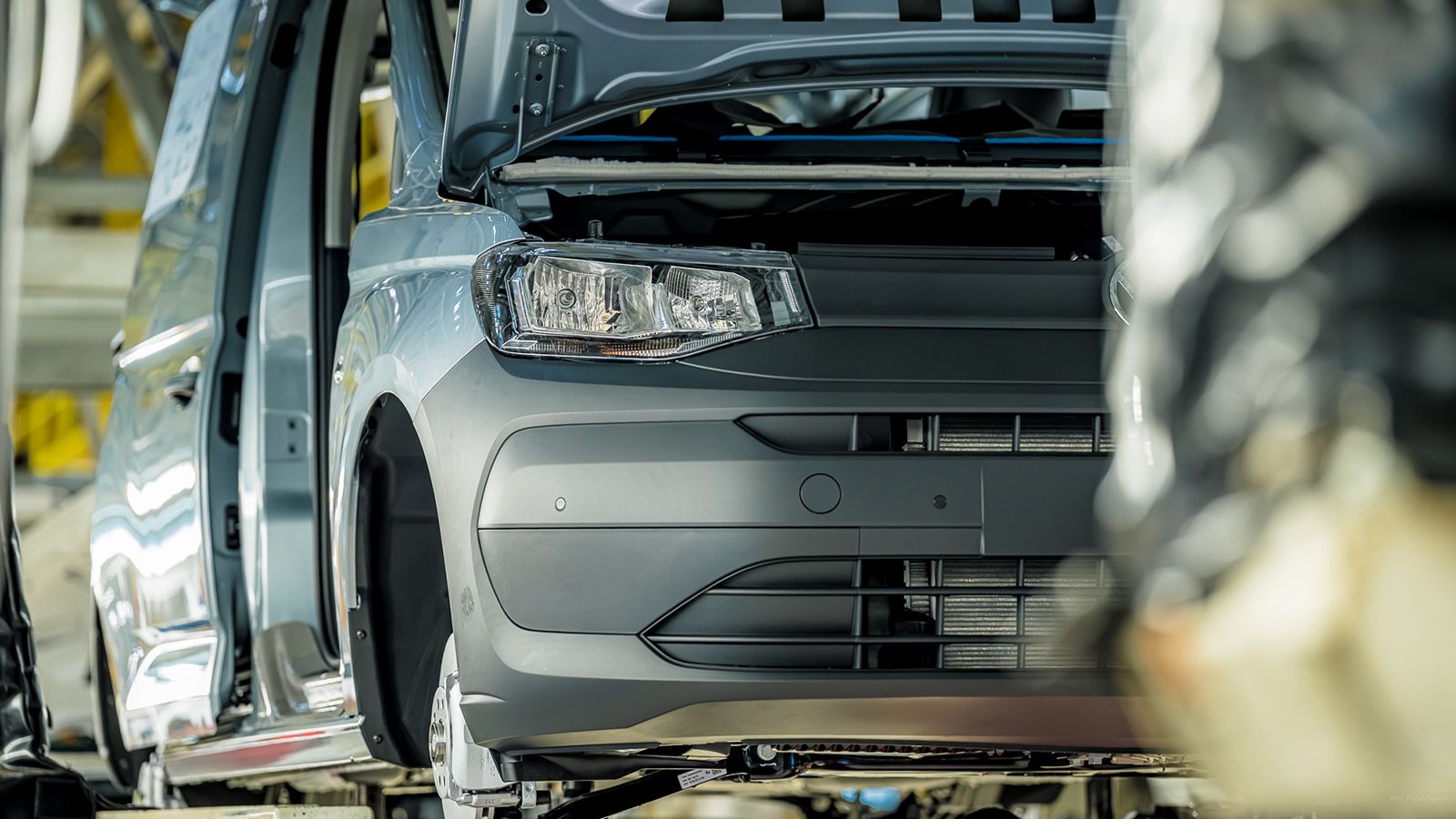 Νέο VW Caddy στη γραμμή παραγωγής του εργοστασίου στο Poznań