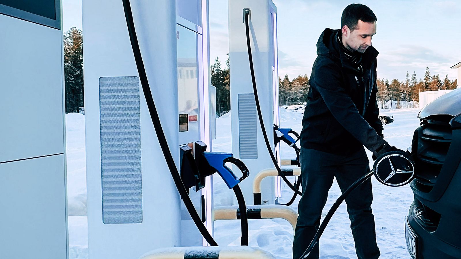 Σε 3 εκδόσεις μπαταρίας και σε πλήθος εκδοχών αμαξώματος θα λανσαριστεί το νέο eSprinter, υποσχόμενο υπερδιπλάσια αυτονομία σε σχέση με το 1ης γενιάς 