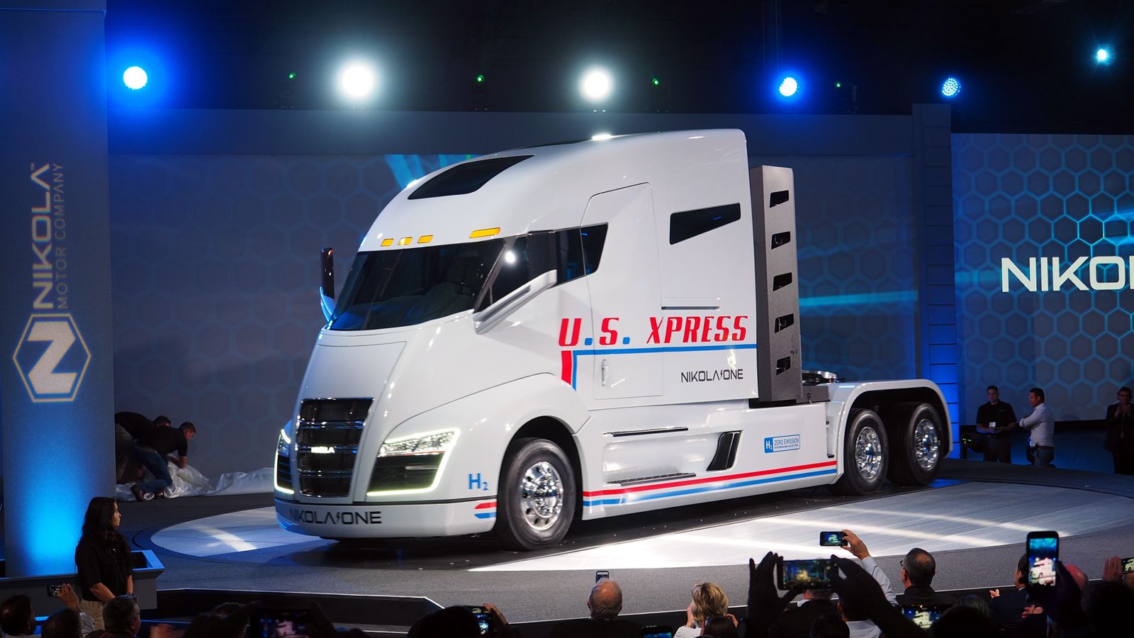 Η εταιρεία Nikola αναμένεται να συνεργαστεί με τη Bosch για την εξέλιξη ενός ηλεκτροκίνητου φορτηγού με αυτονομία κοντά στο όριο των 2.000 χλμ.