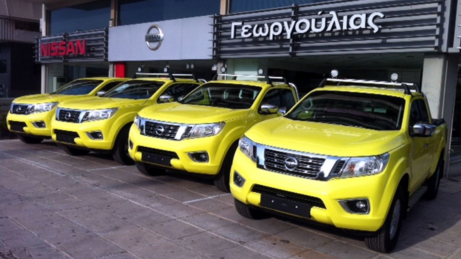 Η Nissan Γεωργούλιας παρέδωσε τα ειδικά τροποποιημένα Nissan Navara King Cab που προορίζονται για χρήση στον στόλο οχημάτων της Νέας Οδού.