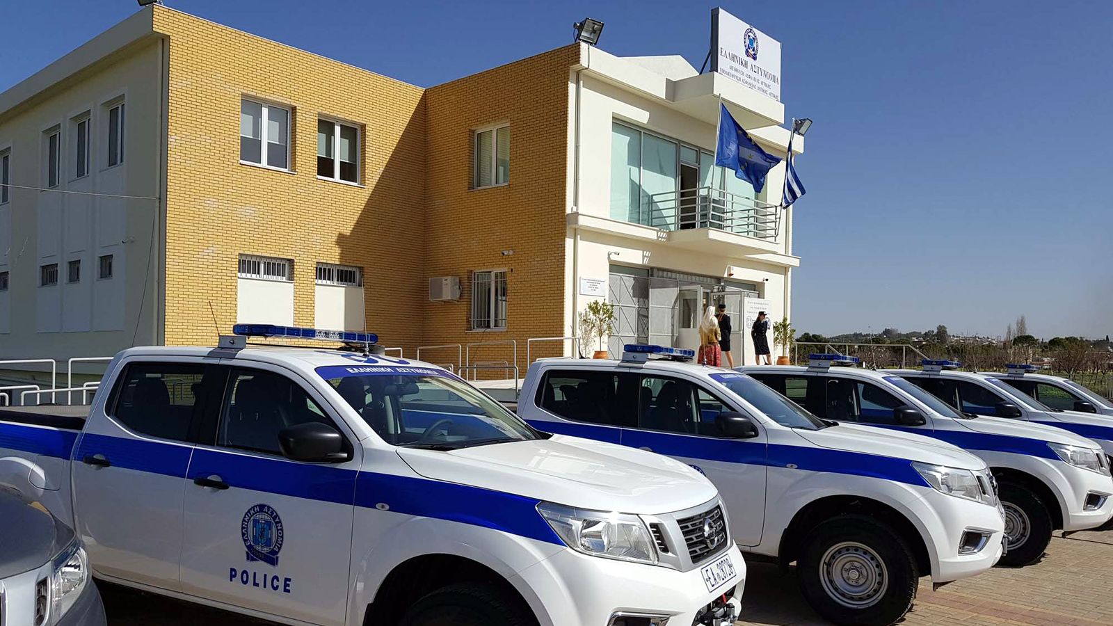 Ο Δήμος Φυλής παραχώρησε ένα κτήριο – έδρα καθώς και 8 νέα Nissan Navara στην Υποδιεύθυνση Ασφάλειας Δυτικής Αττικής.