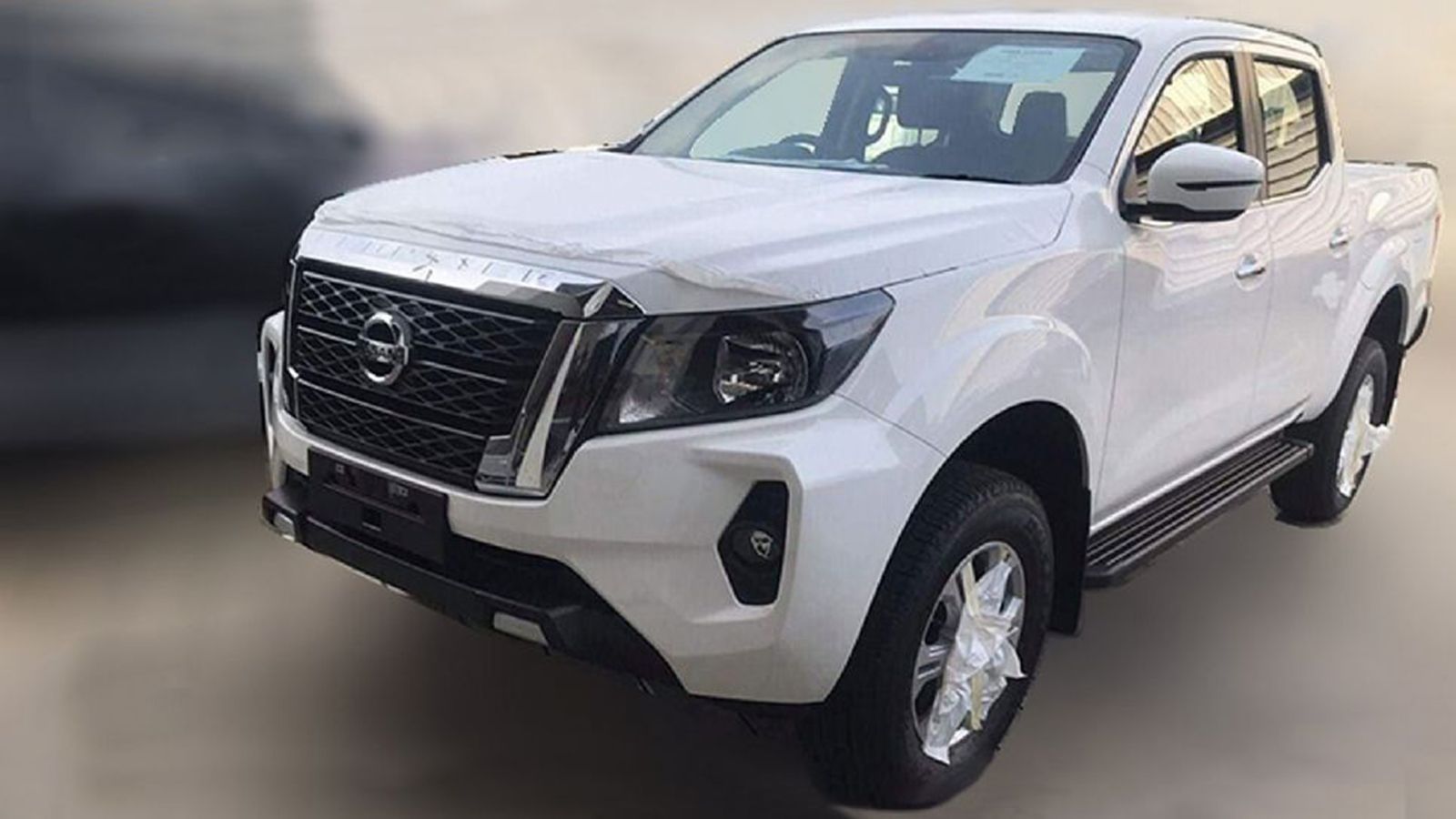 Σημαντικά τροποποιημένη ενδέχεται να είναι η σχεδίαση του νέου Nissan Navara που υπολογίζεται πως θα παρουσιαστεί επίσημα μέσα στο 2021. 