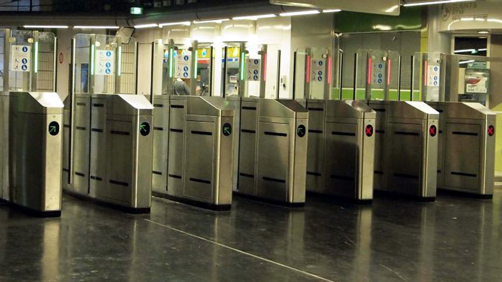 Ξεκίνησε το σταδιακό κλείσιμο των διαφόρων σταθμών του Μετρό προκειμένου να εγκατασταθούν οι ειδικές πύλες ελέγχου του ΑΣΣΚ.