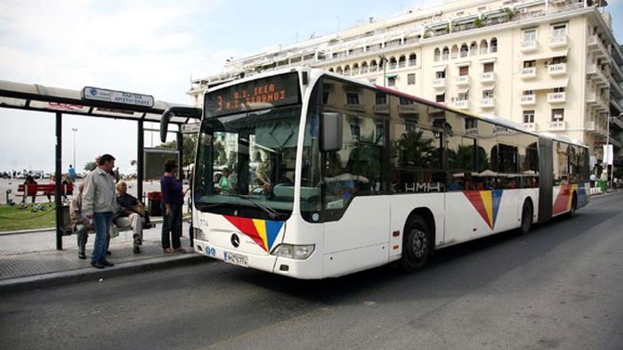 Με… χειρόφρενο και διακοπή της λειτουργίας των λεωφορείων του απειλεί ο ΟΑΣΘ στην περίπτωση που δεν καταβληθεί η προβλεπόμενη κρατική επιδότηση 