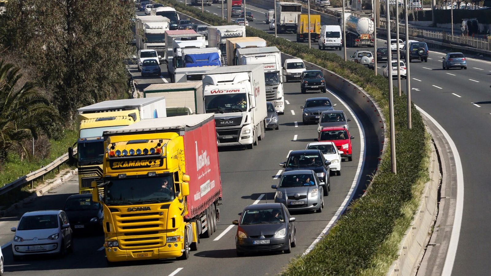 Ωρύεται η ΟΦΑΕ για τα πρόστιμα, εξαιτίας των αγροτικών μπλόκων!