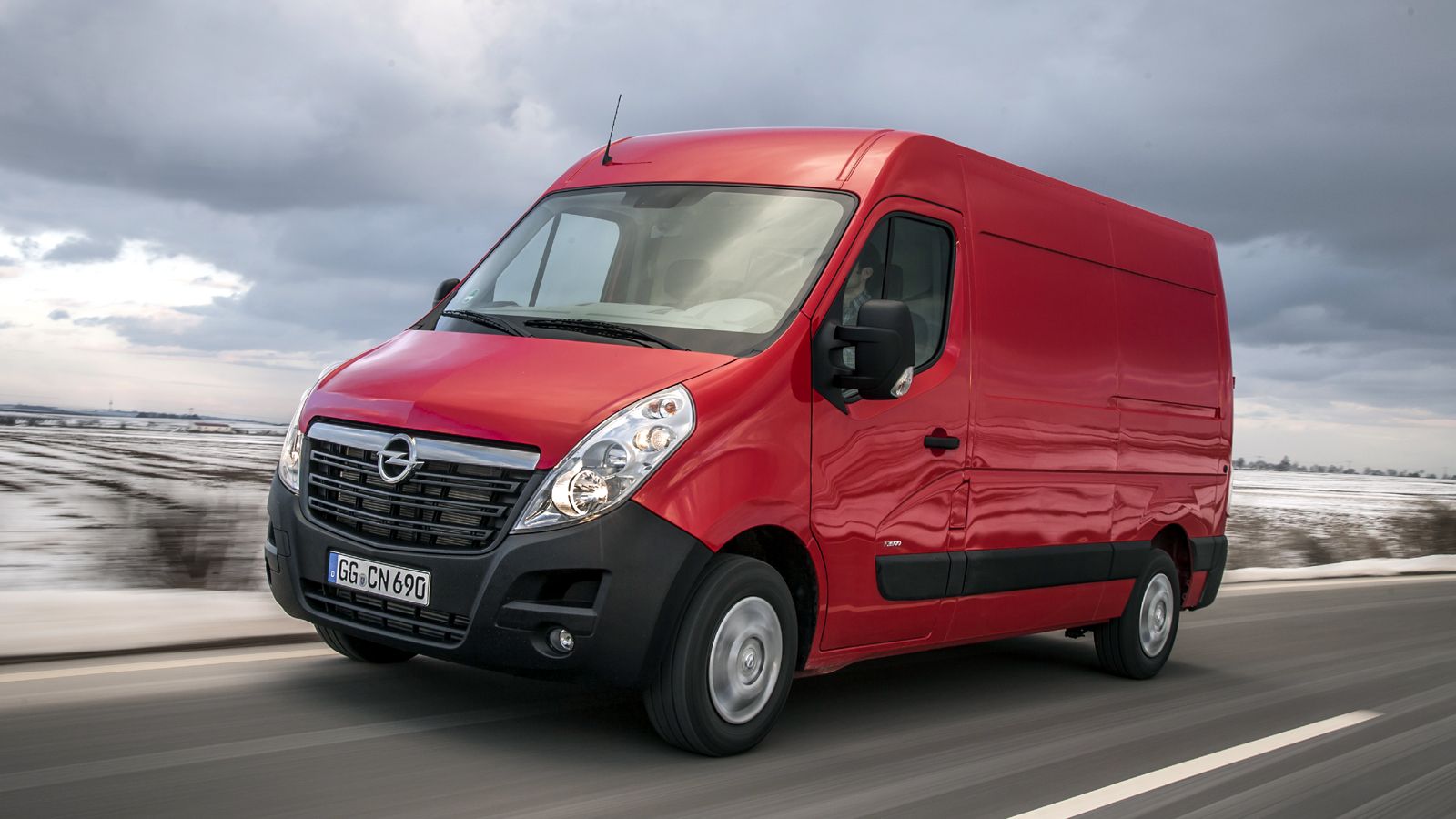 Το νέο Opel Movano είναι διαθέσιμο στην ελληνική αγορά με κόστος αγοράς από 32,200 ευρώ, σε πολλαπλές εκδόσεις αμαξώματος…