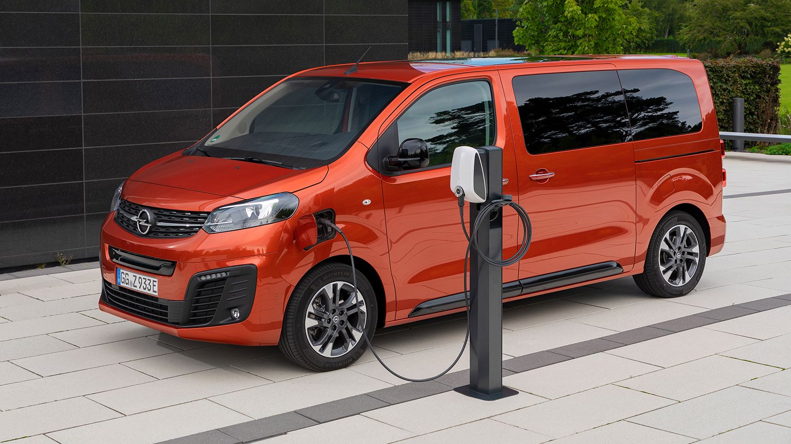 H νέα, αμιγώς ηλεκτρική, έκδοση του Opel Zafira Life είναι πλέον σε θέση να υποστηρίξει και άτομα με κινητικές δυσκολίες… 