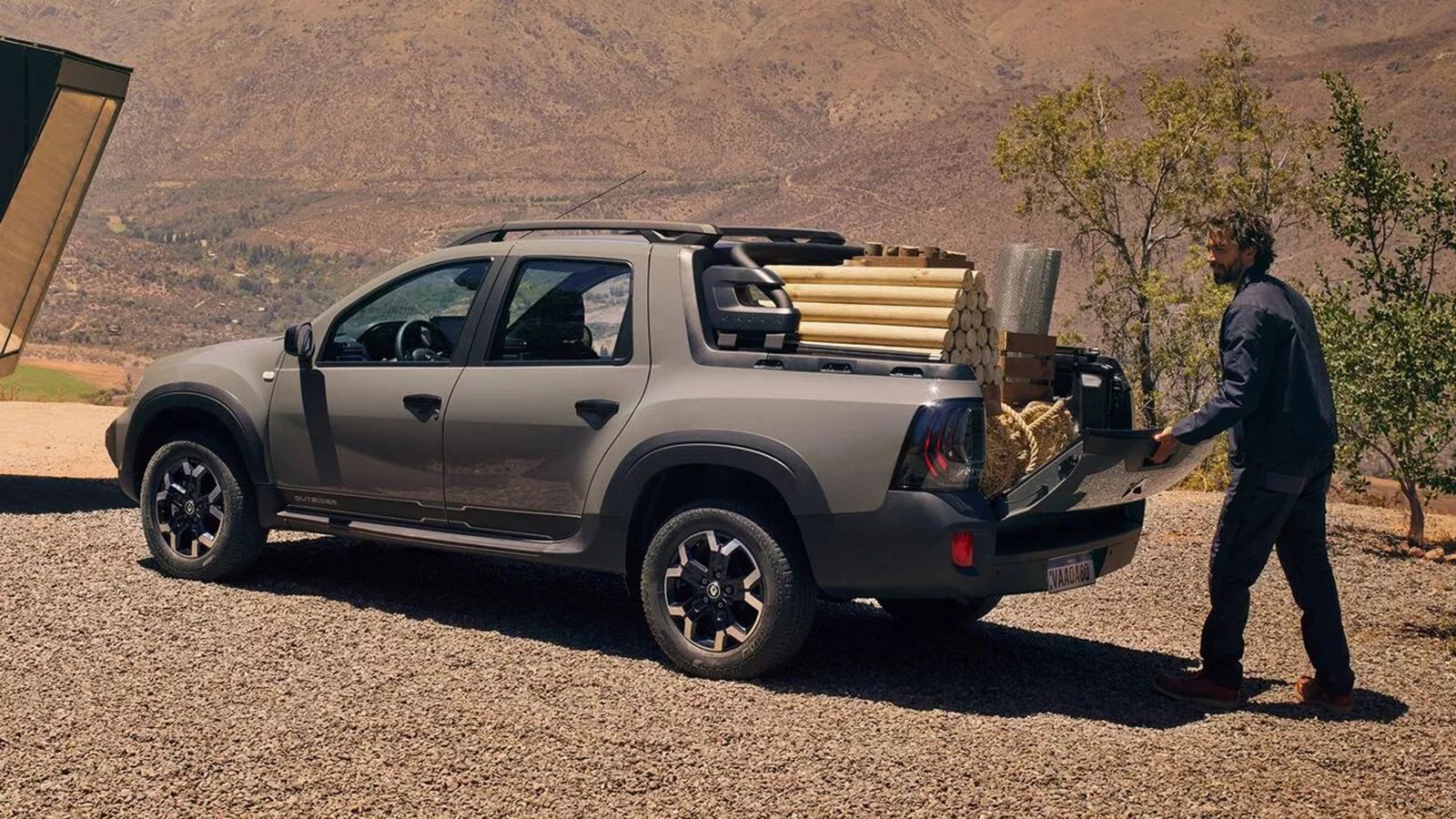 Μέγιστο ωφέλιμο φορτίο 680 κιλών για το Renault Oroch. 