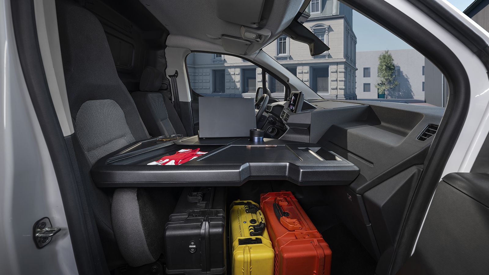 Peugeot Partner Active: σύστημα Flexiseat & Moduconsole