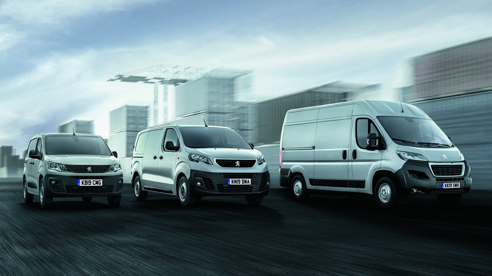Η Peugeot αναμένεται να προσφέρει ηλεκτρικές εκδόσεις σε όλα τα ελαφρά επαγγελματικά της μέσα στην προσεχή 3ετία.