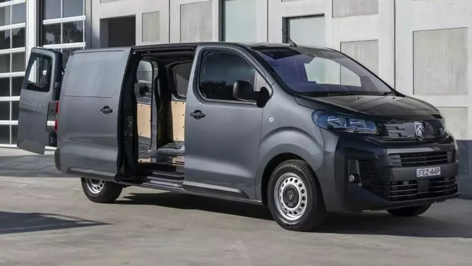 Peugeot Expert: Πληρότητα σε όλους τους τομείς