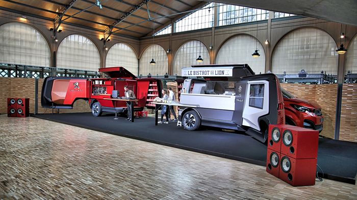 Το Peugeot Foodtruck είναι ένα πρωτότυπο μοντέλο που μπορεί να μετατραπεί γρήγορα και εύκολα σε ένα μικρό bistrot… επί τροχών.