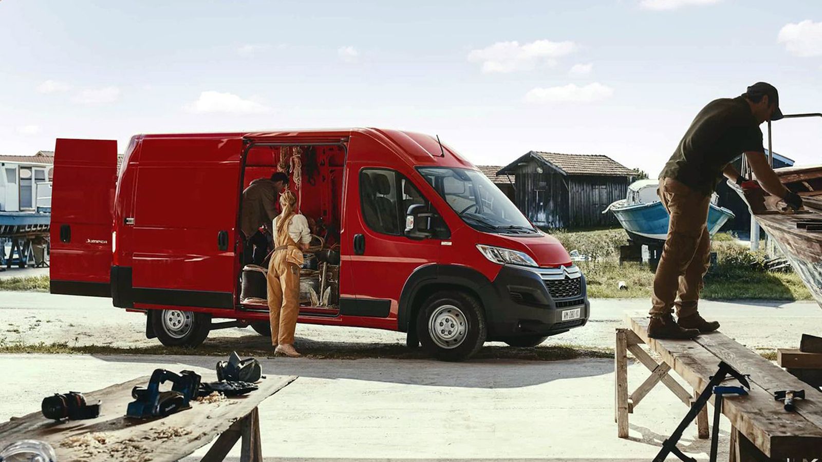 To νέο Ford Ranger PHEV συγκαταλέγεται ήδη στο Top5 σε πωλήσεις ηλεκτρικών/υβριδικών LCVs στην ελληνική αγορά για το 7μηνο του 2025. 