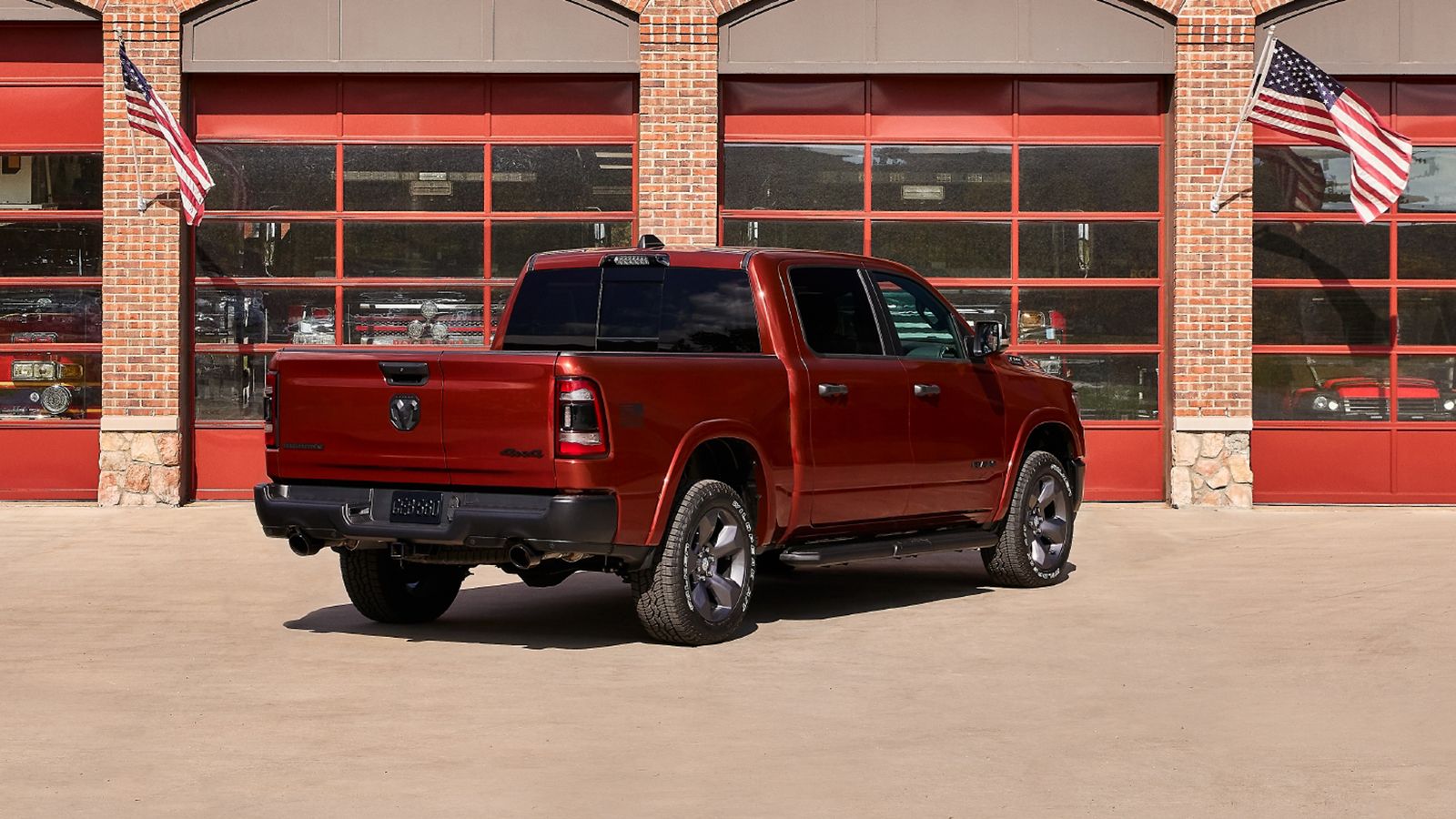 Η Ram κάνει την αρχή με τα Ram 1500 που είναι αφιερωμένα στους πυροσβέστες, ενώ θα ακολουθήσουν οι εκδόσεις προς τιμήν των αστυνομικών και των ανθρώπω