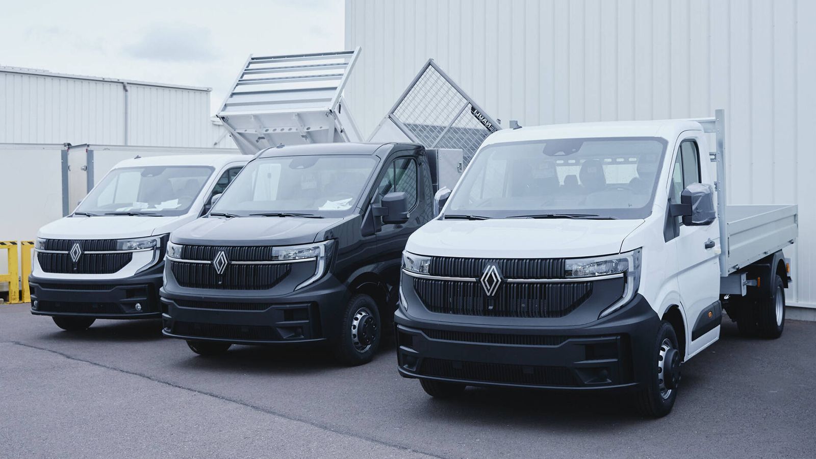 Renault Qstomize conversions: στατική, Master, ¾ εμπρός όψη