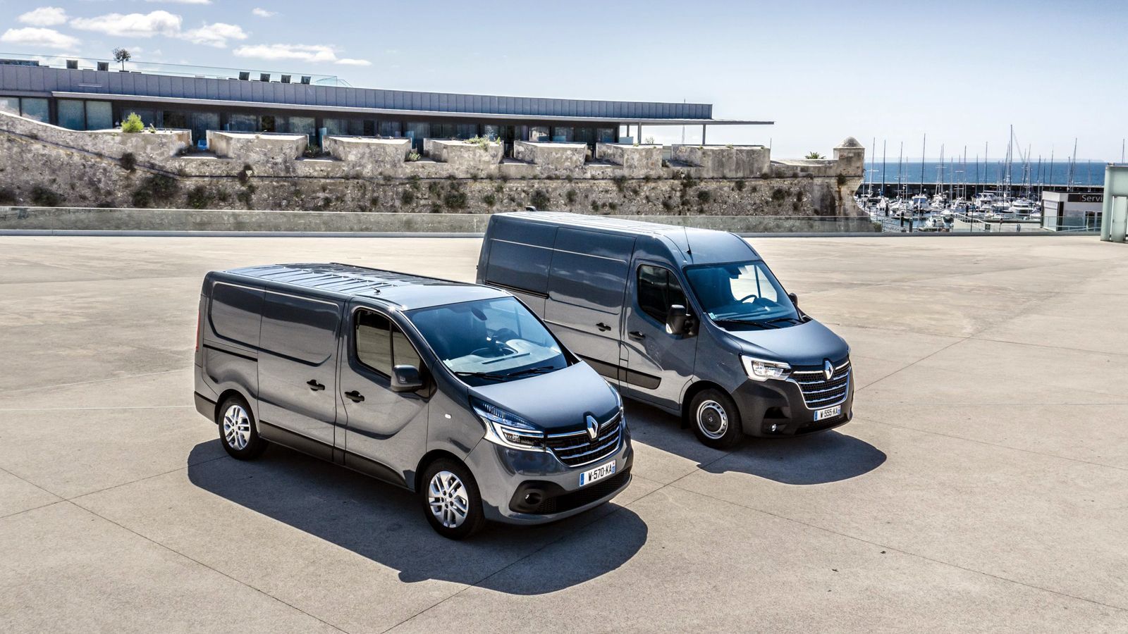 Τα Renault Trafic και Master συμπληρώνουν 40 έτη ιστορία με συνολικές πωλήσεις περίπου 5 εκ. οχημάτων!