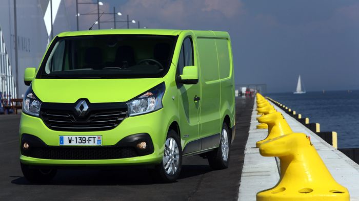 Το νέο Renault Trafic III διακρίνεται για την ελκυστική σχεδίαση του και τις αυξημένες μεταφορικές του δυνατότητες. 