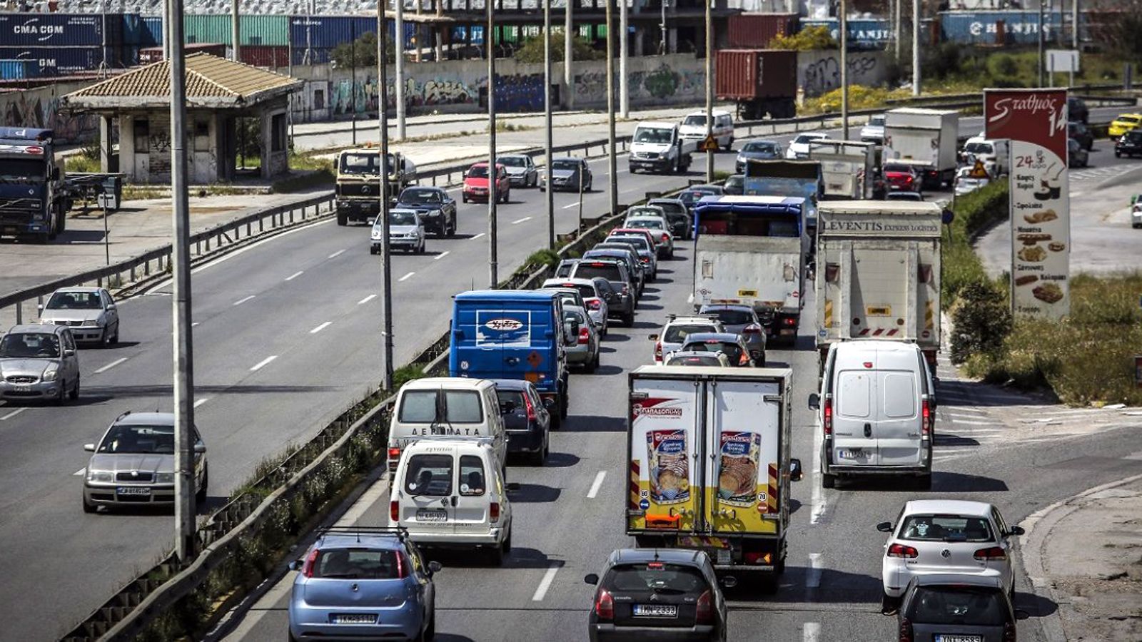 Διευκρινήσεις αναφορικά με την χορήγηση άδειας Φ.Ι.Χ. σε μεταφορικές επιχειρήσεις έδωσε το υπουργείο Μεταφορών.