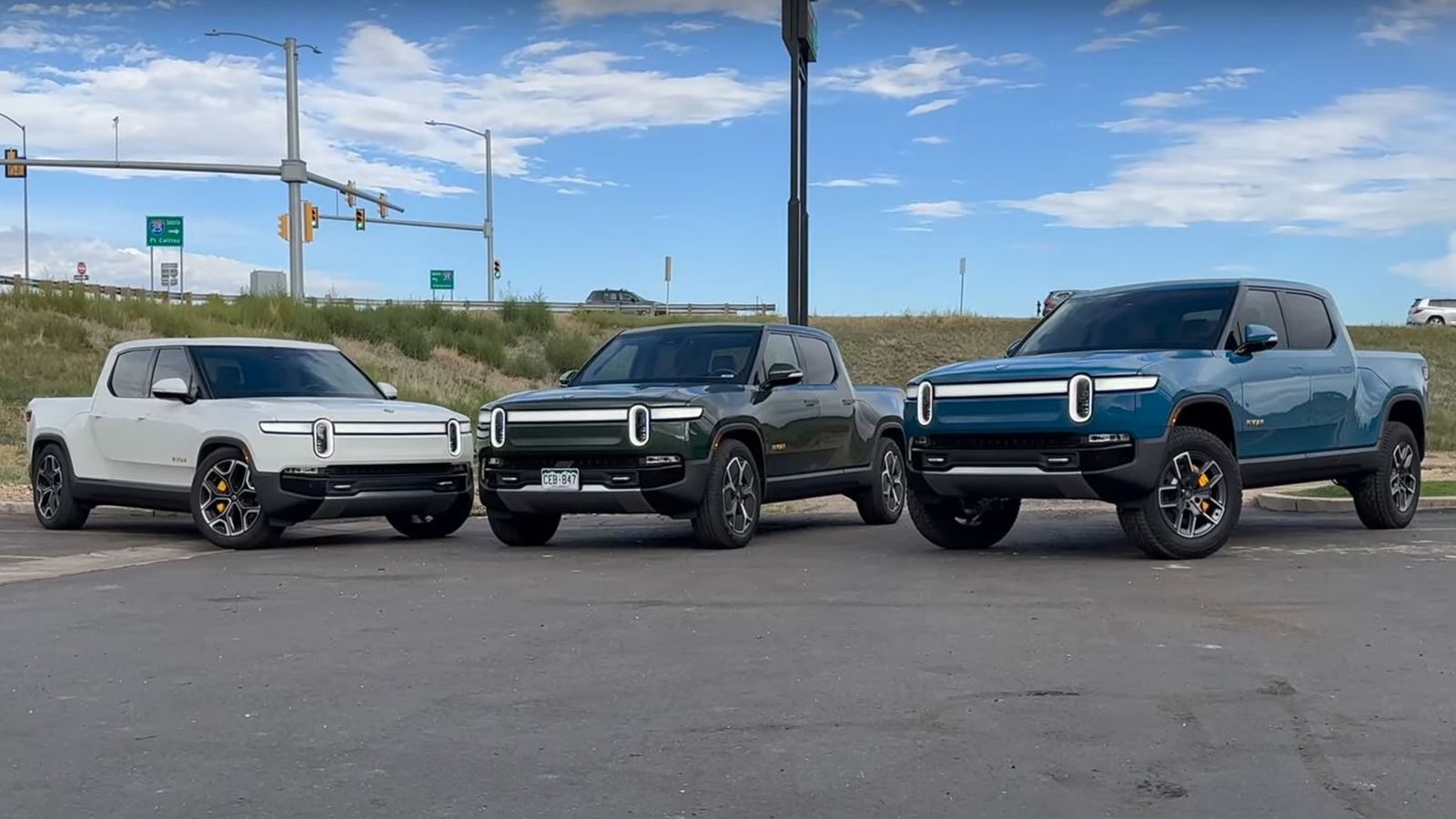 Το Rivian R1T δοκιμάζεται με τροχούς 20, 21 και 22 ιντσών, προκειμένου να αναδειχθούν οι διαφορές σε κατανάλωση και αυτονομία.