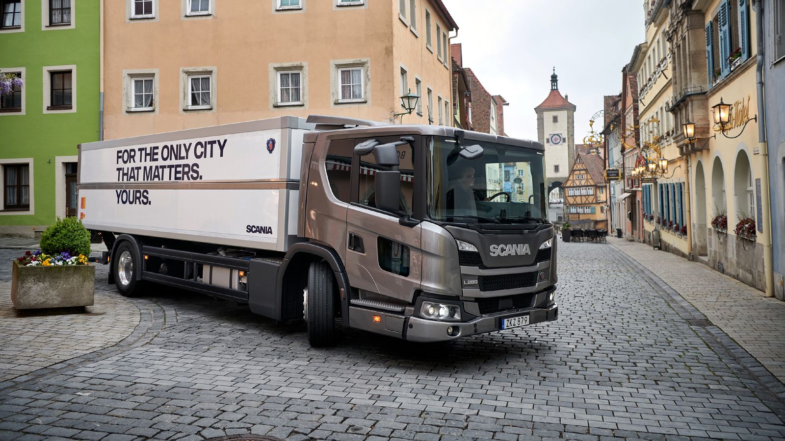 Η σειρά φορτηγών «L» της Scania θα είναι πλέον διαθέσιμη και με τον 6κύλινδρο πετρελαιοκινητήρα DC07 των 6,7λτ. με απόδοση 220 – 280 ίππων.