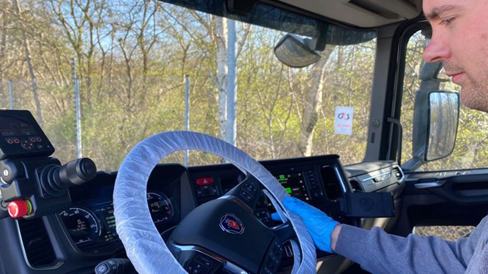 Ο σωστός καθαρισμός του εσωτερικού της καμπίνας (+vid)