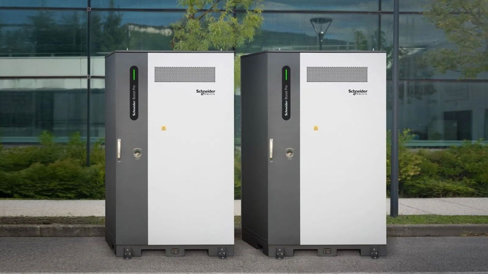 Schneider Boost Pro: Η μπαταρία που κόβει κόστος και δίνει ενέργεια στην επιχείρηση
