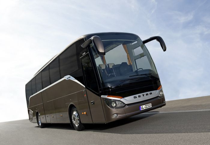 Τα νέα Setra ComfortClass 500 που θα παρουσιαστούν στην ΙΑΑ το φθινόπωρο του 2012, εμφανίζουν μια εντελώς νέα σχεδίαση. 