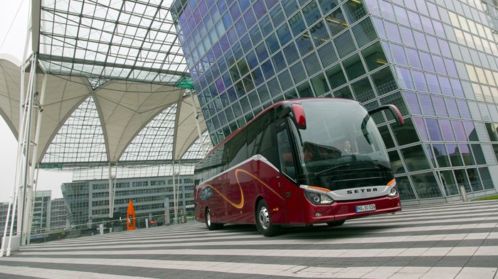 Η νέα γενιά του Setra ComfortClass 500 απέσπασε πρόσφατα το διεθνές βραβείο «red dot design award 2013» για την πρωτοποριακή σχεδίαση του. 