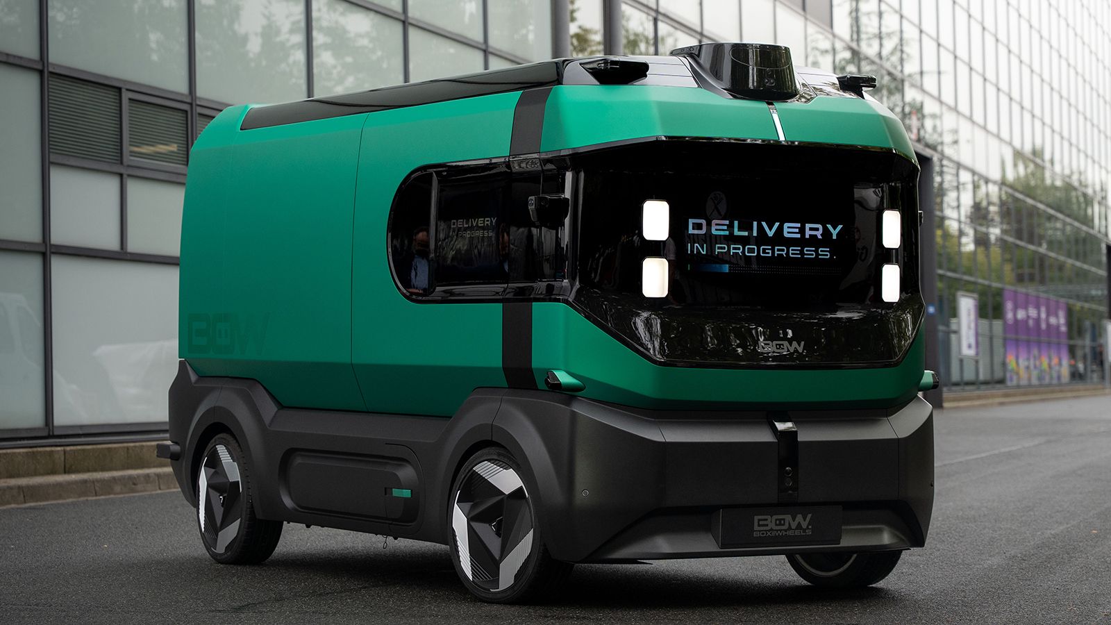 Πλευρική όψη του πράσινου BOW Concept με ένδειξη 100% autonomous