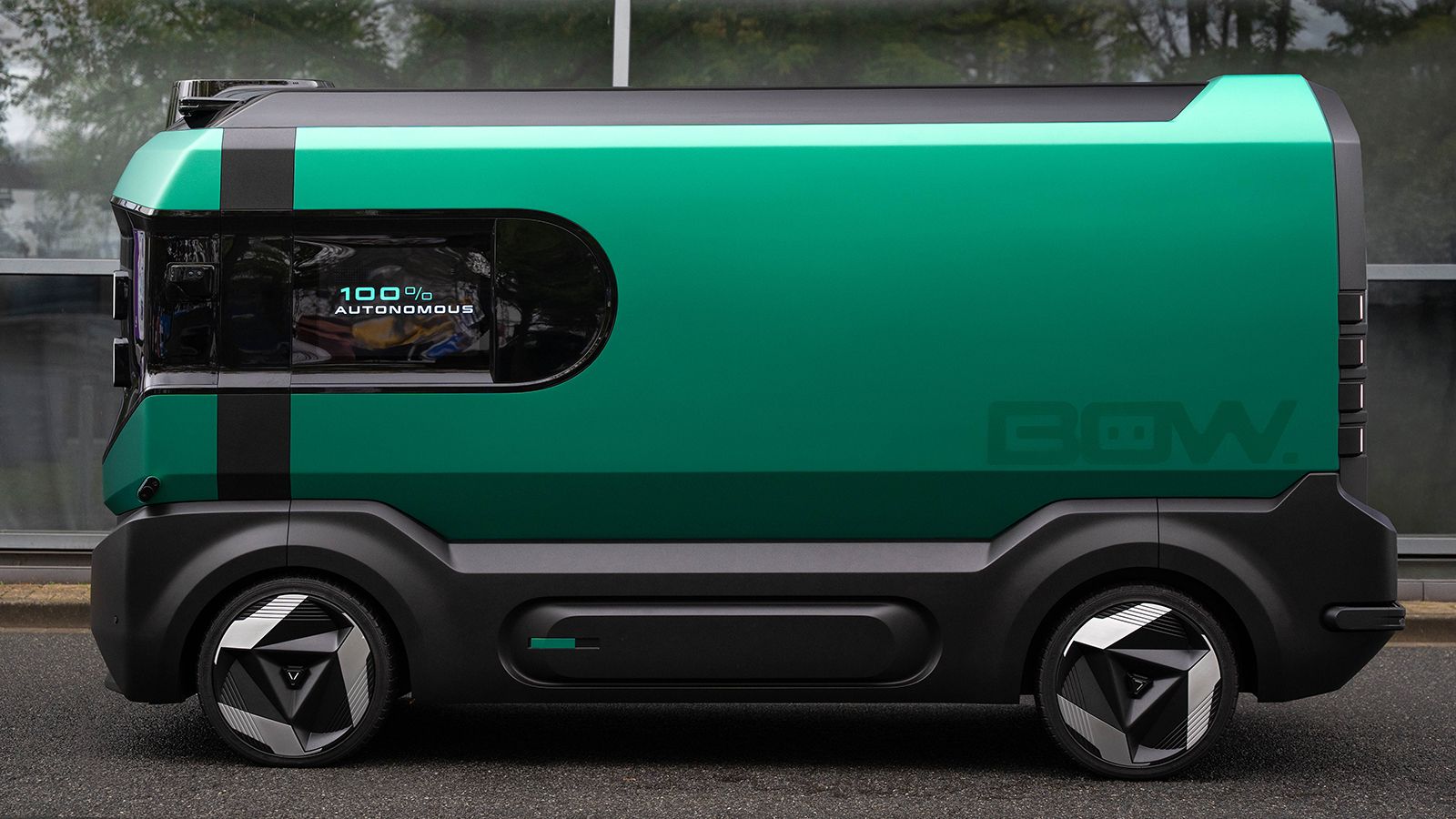 BOW Concept της Stellantis Pro One, αυτόνομο ηλεκτρικό πρωτότυπο Van σε εμπρός πλάγια όψη