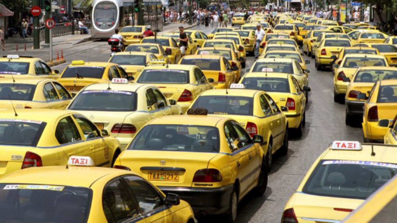 Τι ισχύει για τα διαχωριστικά ασφαλείας στα Taxi