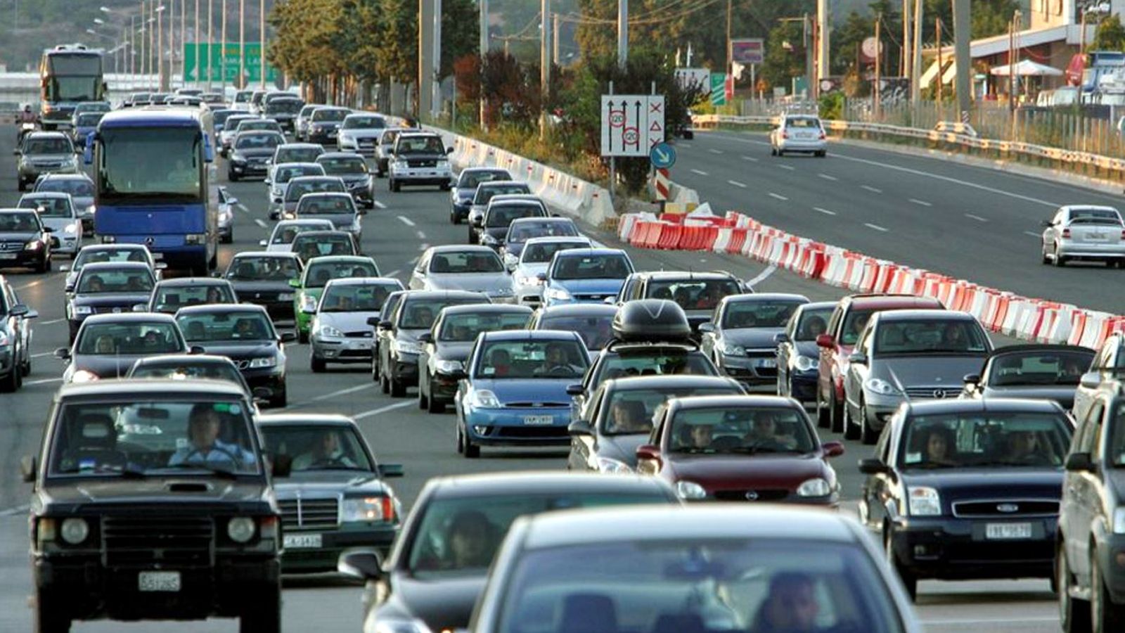 Η τελική προθεσμία για την καταβολή των Τελών Κυκλοφορίας των οχημάτων για το 2016 είναι η Παρασκευή 8 Ιανουαρίου.