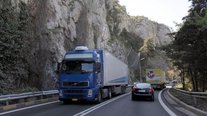 Διακοπές στην κυκλοφορία των οχημάτων στην κοιλάδα των Τεμπών έχουν προγραμματιστεί για το διάστημα 22 – 23 Απριλίου 2015.