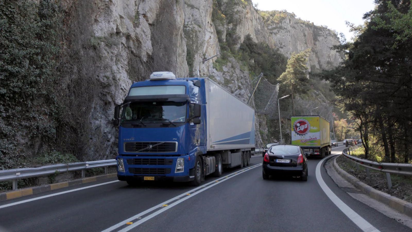 Οι συνολικές πωλήσεις ελαφρών επαγγελματικών οχημάτων για το 10μηνο του 2015 (ελαφρά, φορτηγά & λεωφορεία) είναι αυξημένες κατά 10,27% σε σχέση με το 