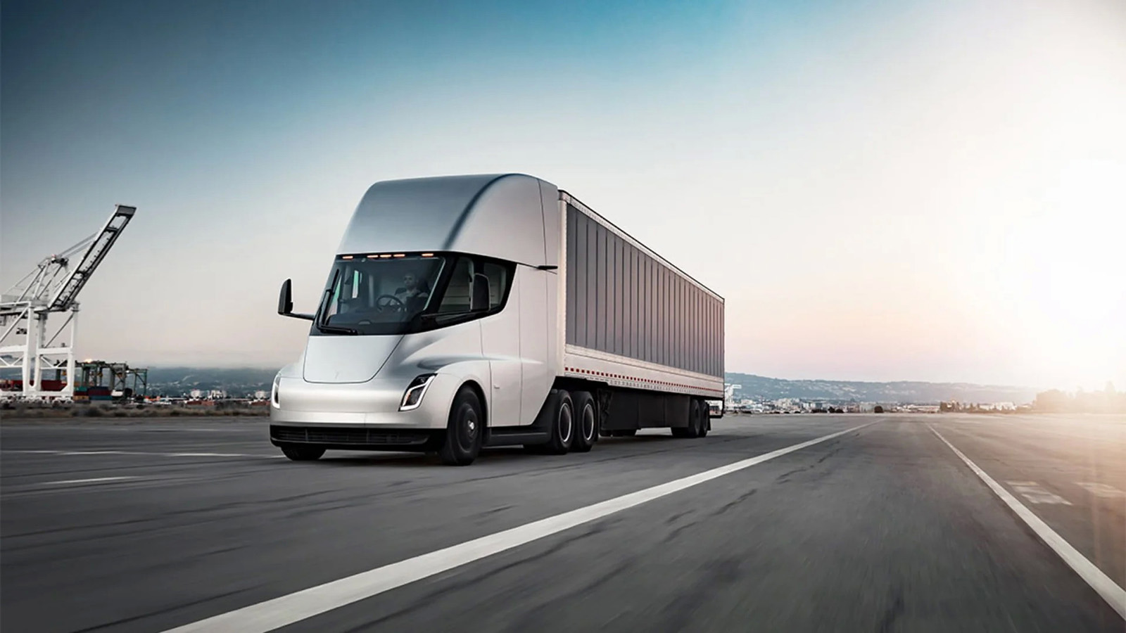 Το Tesla Semi (εξακολουθεί να) αγνοείται πανηγυρικά!
