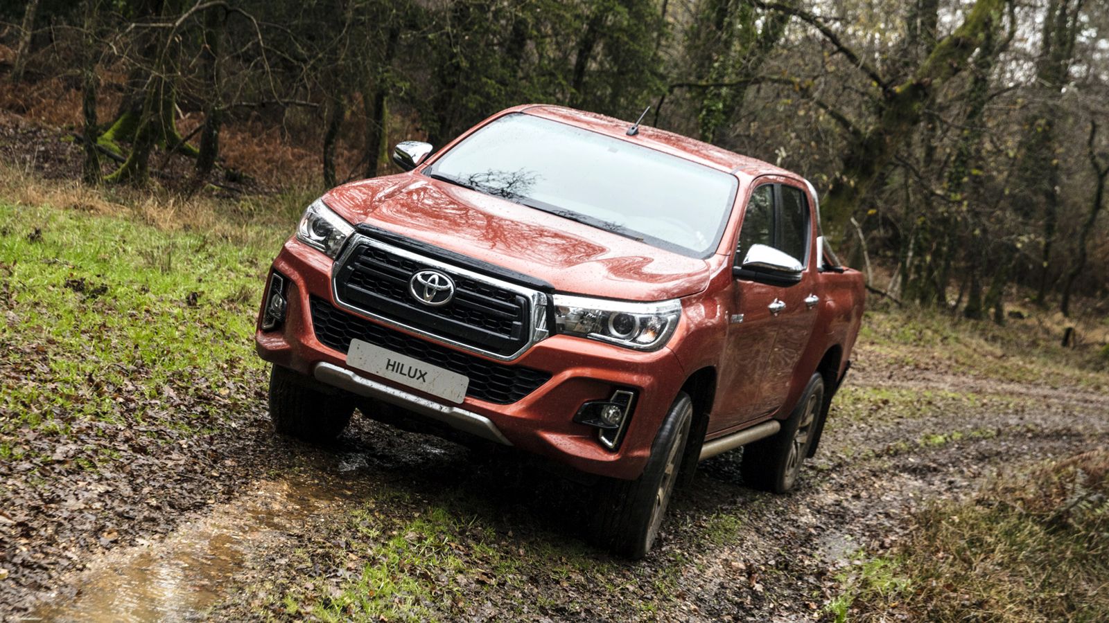 Με Όφελος 1.200 – 1.500 ευρώ αναλόγως της έκδοσης αμαξώματος είναι διαθέσιμο στην παρούσα φάση το Toyota Hilux. 