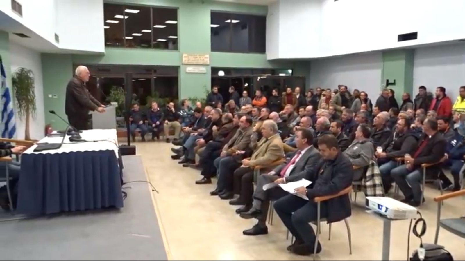 Με δυναμική αντίδραση στην περίπτωση που δεν γίνει δεκτό το αίτημα του ψηφίσματος της Έκτακτης Συνέλευσης, προειδοποιούν οι Παραγωγικοί Φορείς της Δυτ