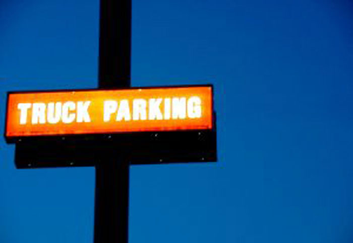 Μελλοντικές κρατήσεις parking... καθοδόν