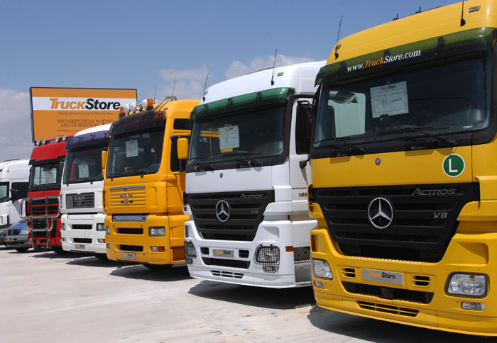 Νέο Mercedes-Benz TruckStore