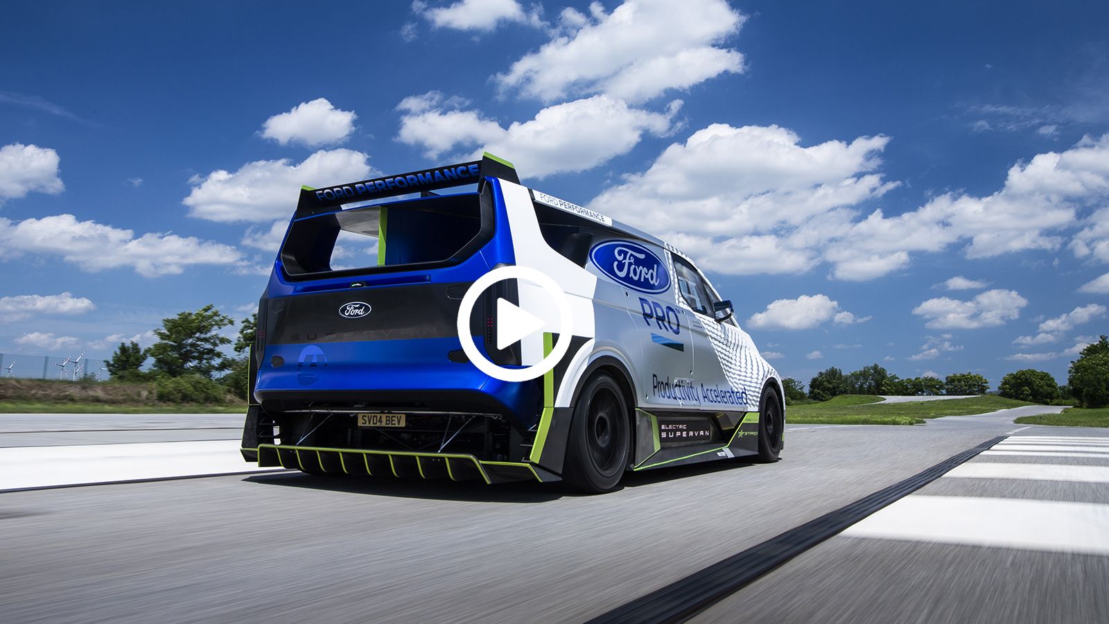 0-100 σε 2 δλ. από το Electric SuperVan της Ford Pro