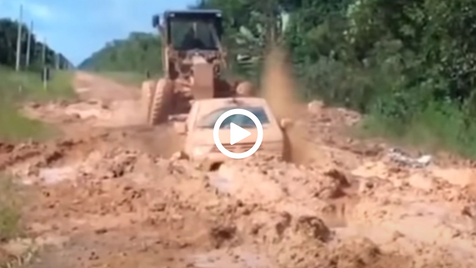 «Λασπόλουτρο» με Mitsubishi L200!