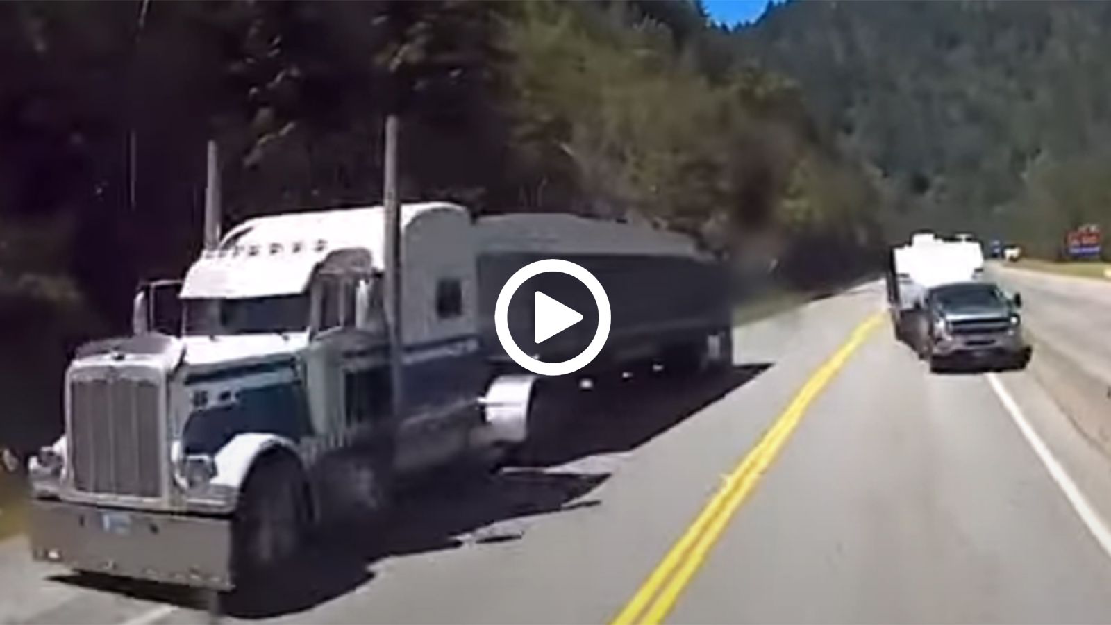 VIDEO: δολοφονική προσπέραση!