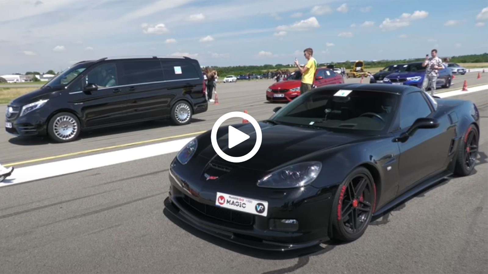 Η V-Class που τα βάζει με supercars