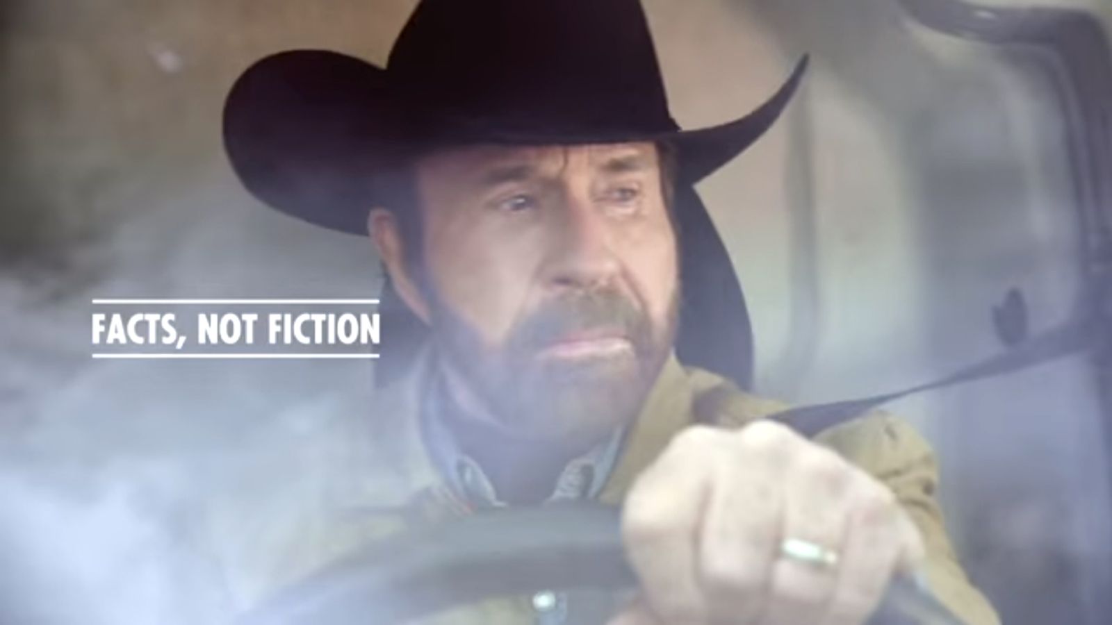 Επιβιβαστείτε για μια θεαματική βόλτα με το Fiat Ducato στο πλευρό του Chuck Norris!